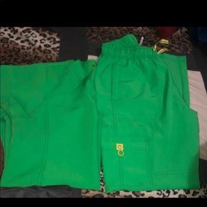 4 Stretch Scrub Set. Large